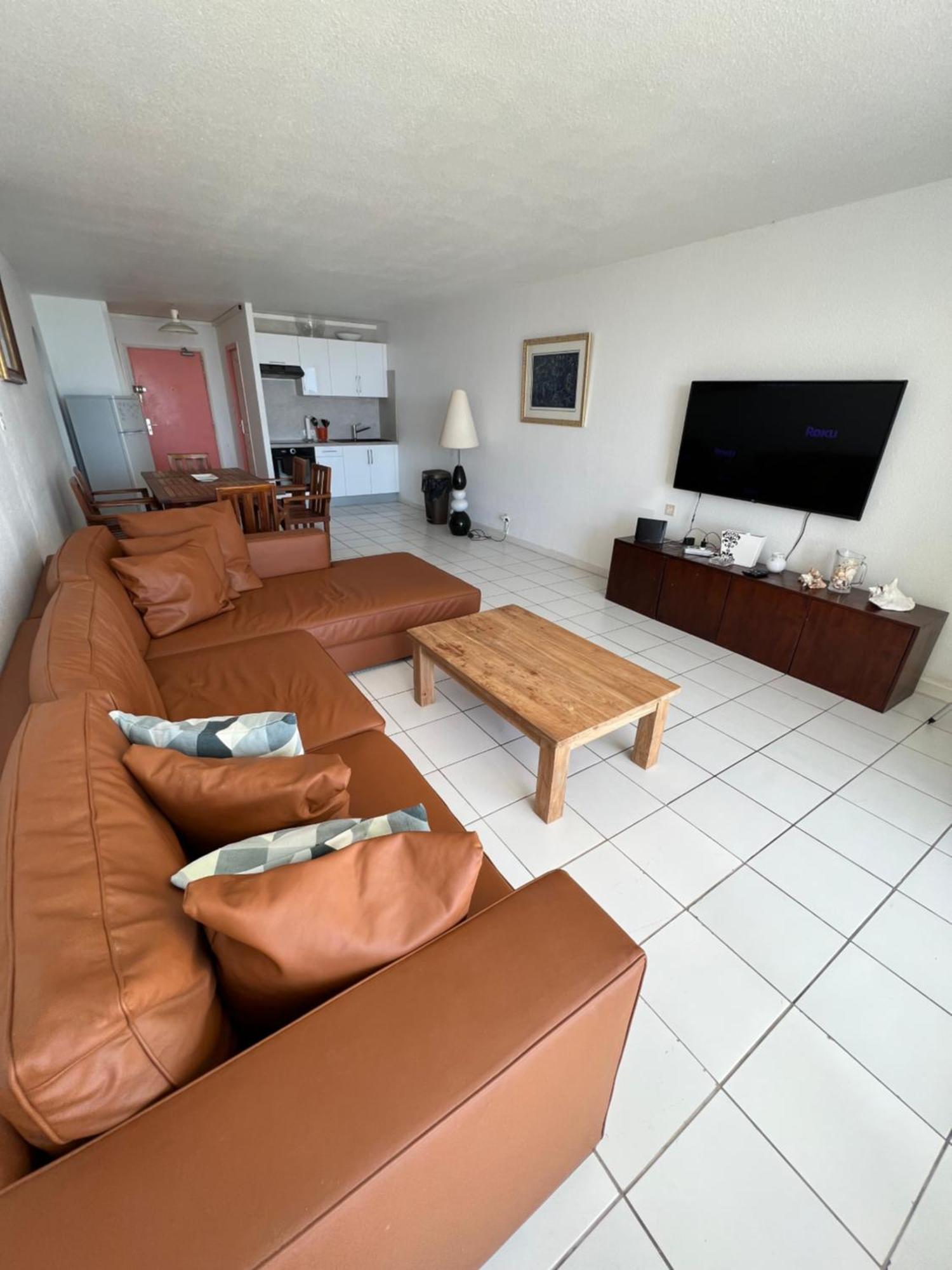 Suite Residence Mont Vernon Orient Bay Bagian luar foto